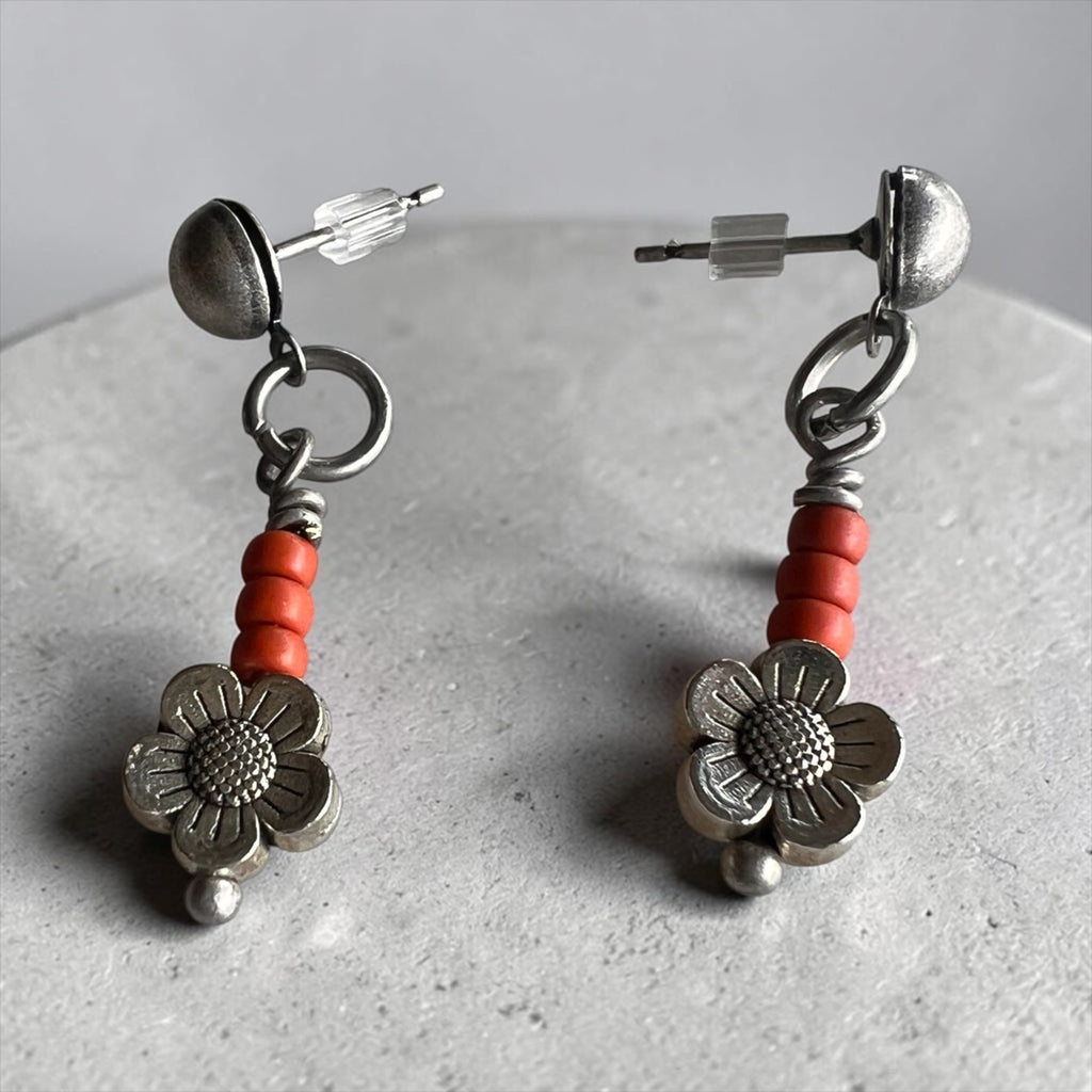 Cheerful Orange Aventurine & Flower Stretch Bracelet + Earring Set