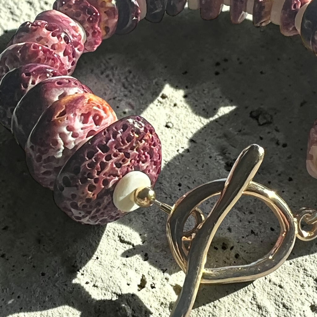Violet Vibe Spiny Oyster Bracelet & Earring Pairing